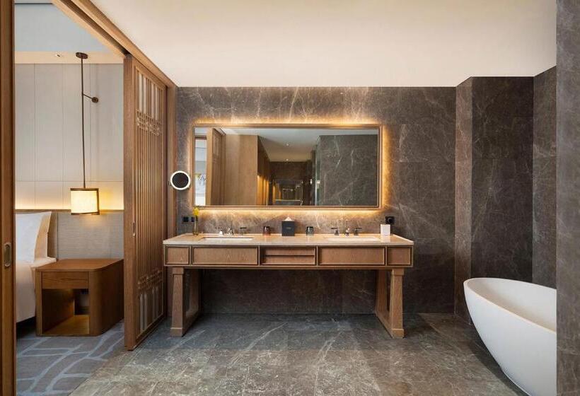 Süit, Le Méridien Emei Mountain Resort