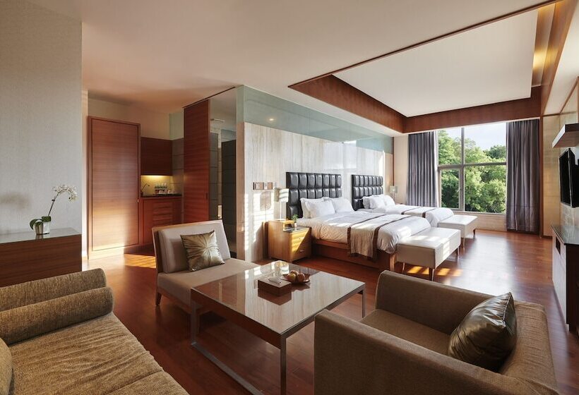 اتاق لوکس چهار تخته, Reikei Hot Spring Resort