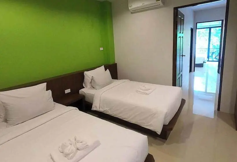 اتاق لوکس خانوادگی, Friendly Hotel Krabi