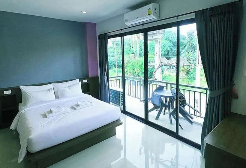 اتاق لوکس خانوادگی, Friendly Hotel Krabi
