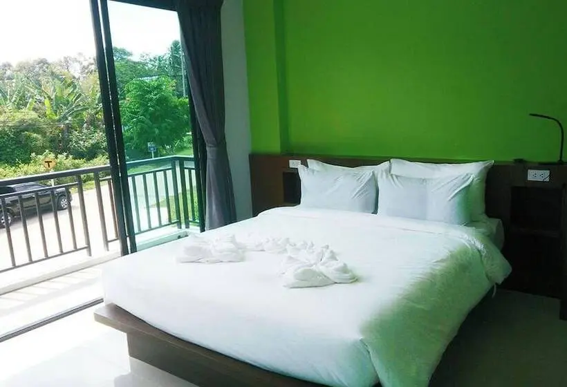 سوییت خانوادگی, Friendly Hotel Krabi