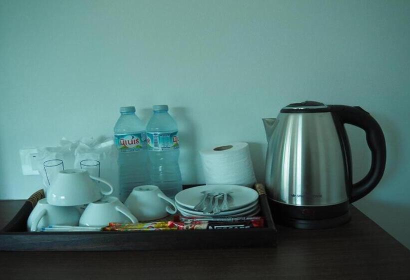 4인용 스탠다드 룸, Friendly Hotel Krabi