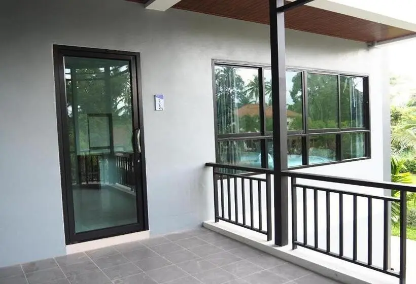 سوییت خانوادگی, Friendly Hotel Krabi