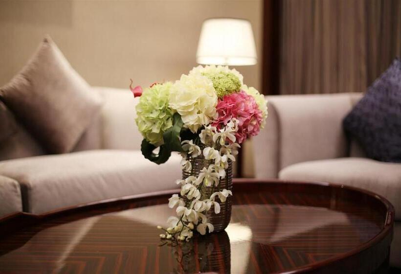 Suit Deluxe, Jianghai Country Garden Phoenix