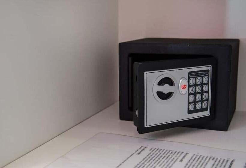 Номер Стандарт, Mihail