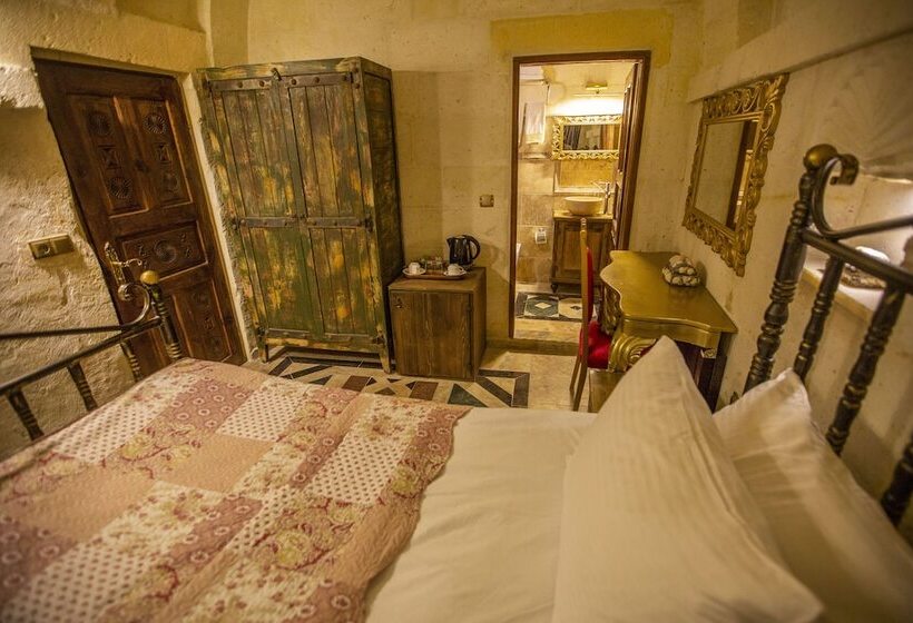 标准间, Royal Cave