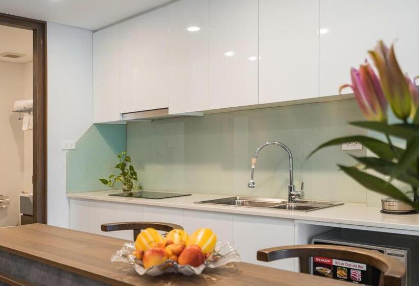 استودیوی لوکس, Narcissus Hotel & Apartment