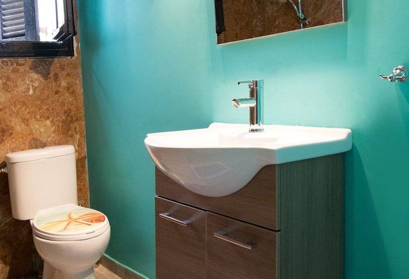 标准工作室, Stone Palace