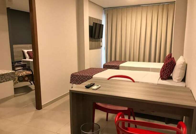 اتاق استاندارد, 103 Hotel & Flats