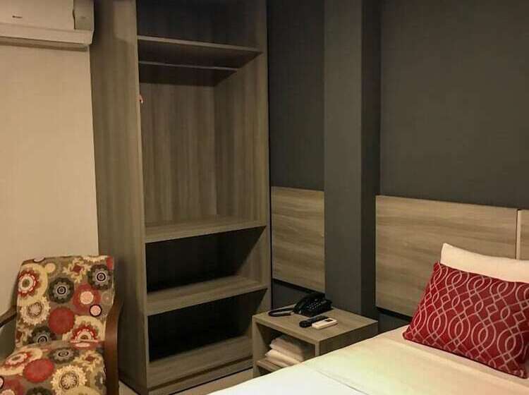 اتاق استاندارد, 103 Hotel & Flats