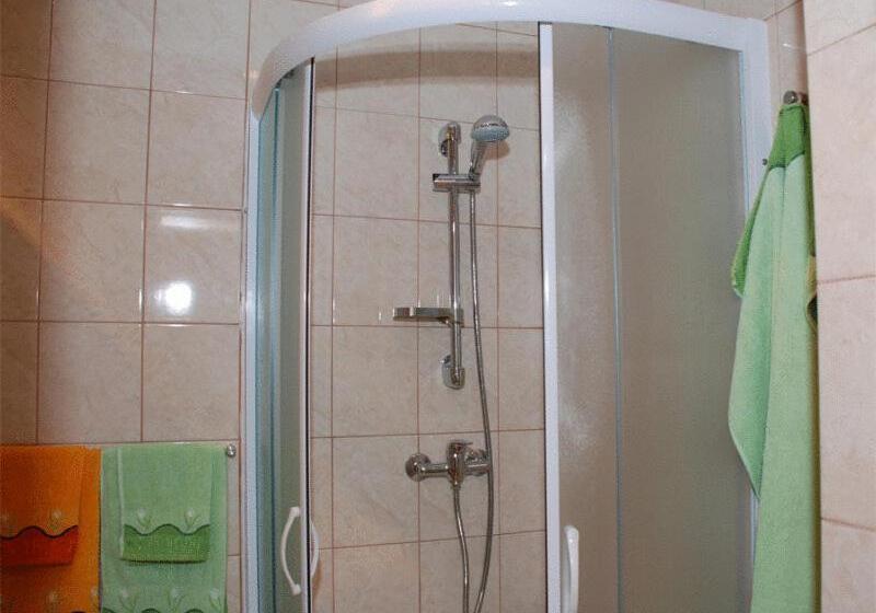 اتاق استاندارد, Villa Paris