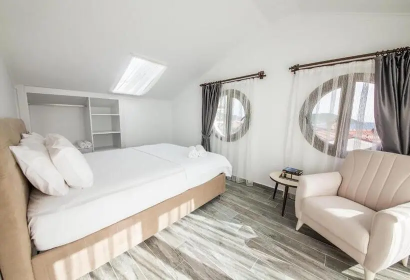 テラス付き１ベッドルームアパートメント, Cedrus Suites