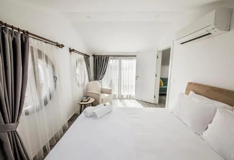 テラス付き１ベッドルームアパートメント, Cedrus Suites