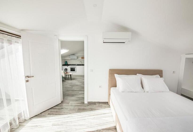 آپارتمان 1 خوابه با تراس, Cedrus Suites