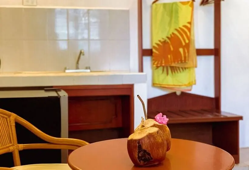 スタンダード４人部屋, Golden Paradise Hostel