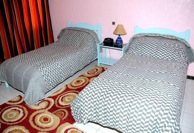 패밀리 룸, Assif