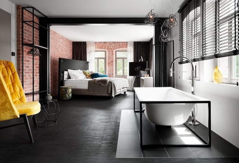 デラックスルーム, Mittermeiers Alter Ego