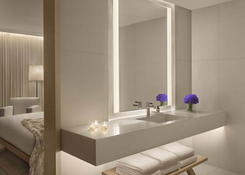 장애인용 디럭스룸, The West Hollywood Edition