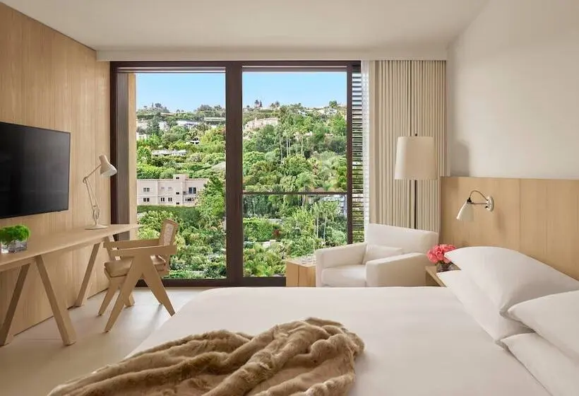 障害者適応デラックスルーム, The West Hollywood Edition