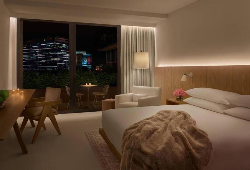 도시전망 디럭스룸 킹침대, The West Hollywood Edition