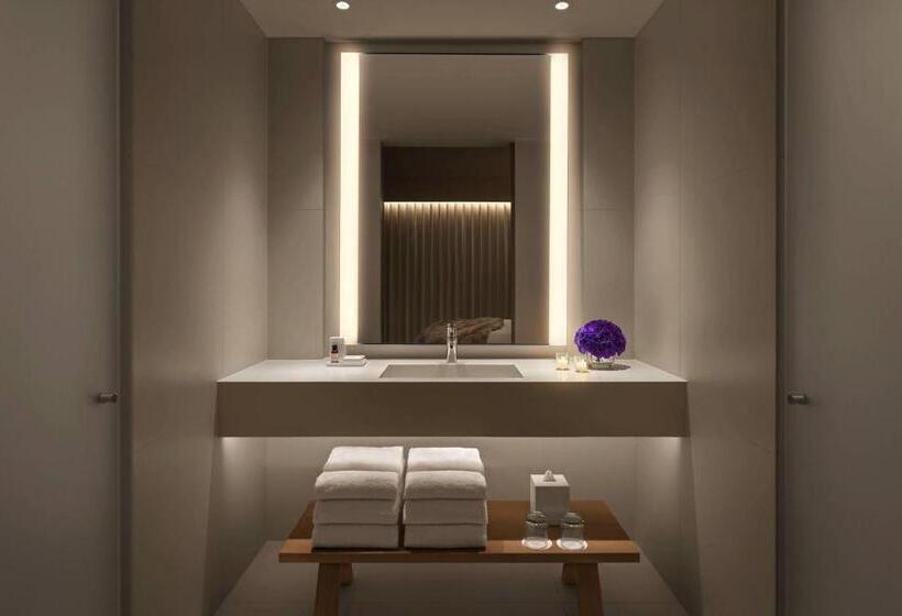 스탠다드 룸 킹사이즈 침대, The West Hollywood Edition