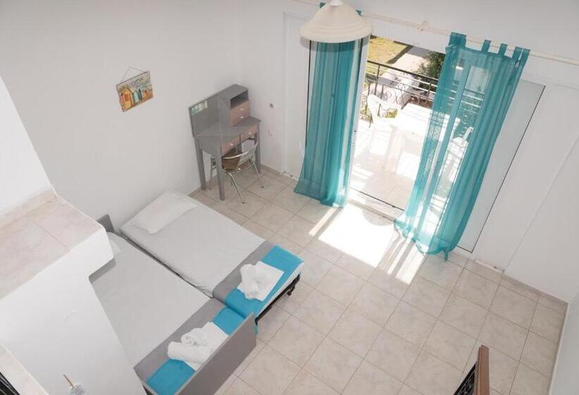 复式房间, Utopia Kavos