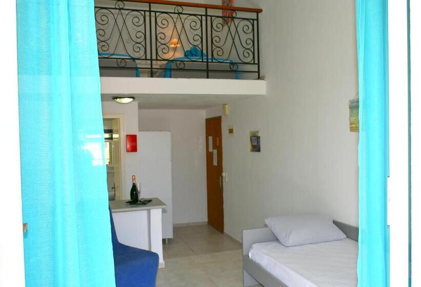 复式房间, Utopia Kavos