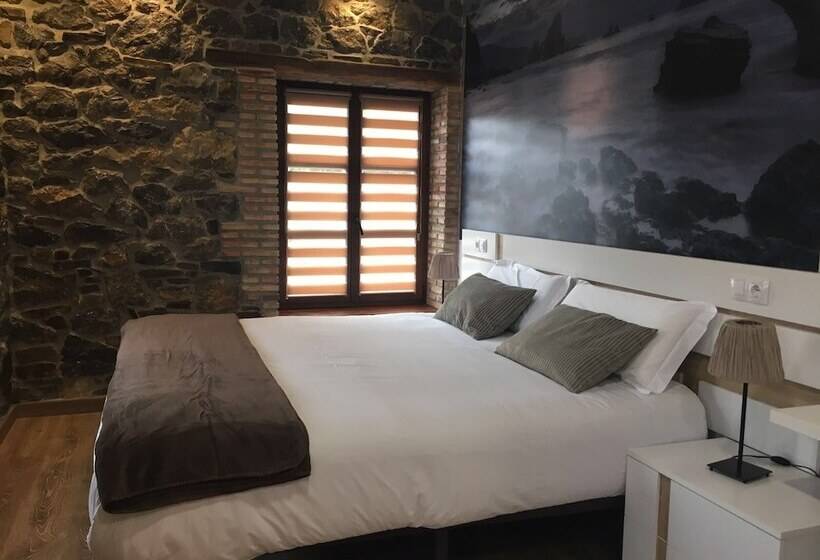 اتاق سوپریور با بالکن, Urdaibai Etxea