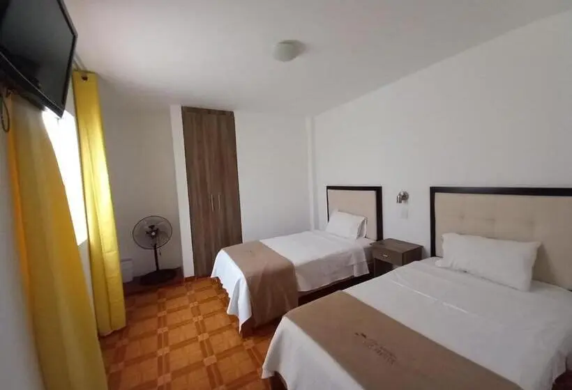 スタンダードルーム, Hostal Los Frayles