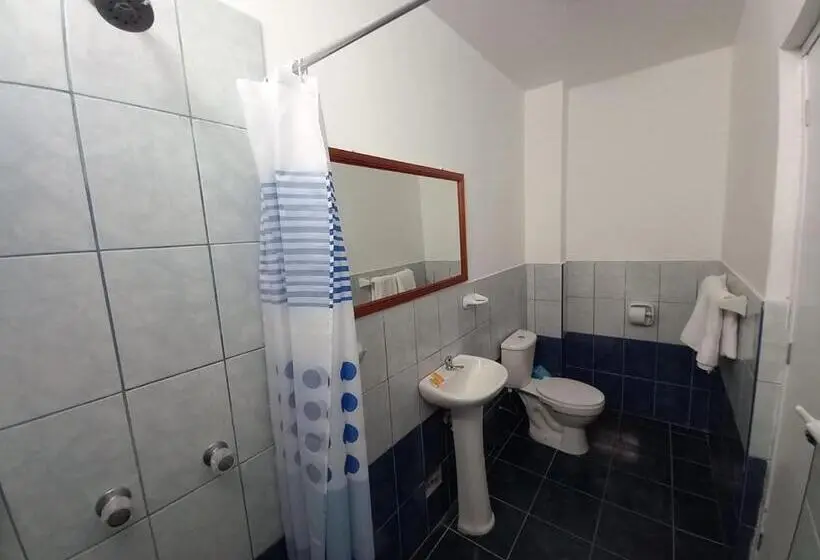 スタンダードルーム, Hostal Los Frayles