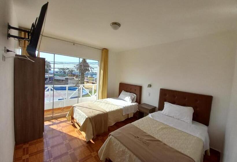 Номер Стандарт Вид на Море, Hostal Los Frayles