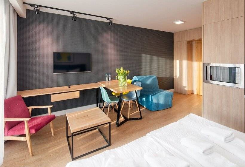 سوییت جونیور, Mielenko & Spa Ex Baltin