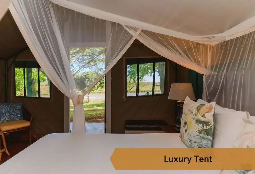 Deluxe Tent, Crocodile Bridge Safari Lodge