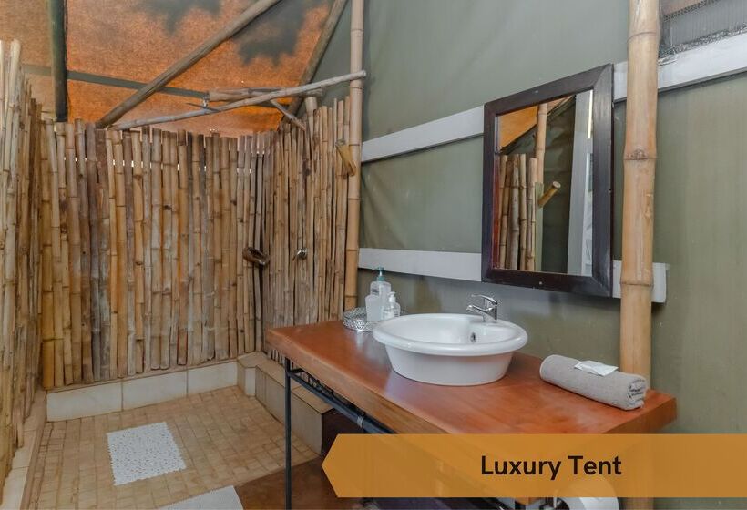 Deluxe Tent, Crocodile Bridge Safari Lodge