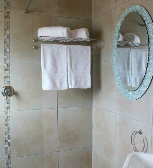 חדר סטנדרט נוף לבריכה, Oceans Hotel & Self Catering