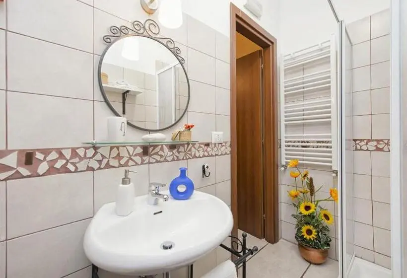 Sviitti, Vecchio Treno Guest House