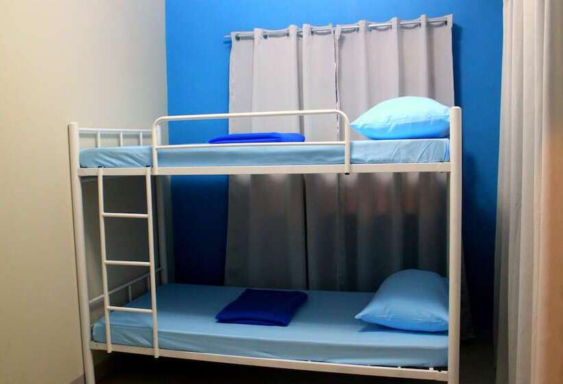 اتاق استاندارد با سرویس بهداشتی مشترک, Sea Breeze Hostel