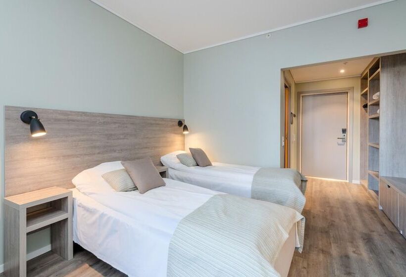 Семейный Номер, Grand Hotel Egersund