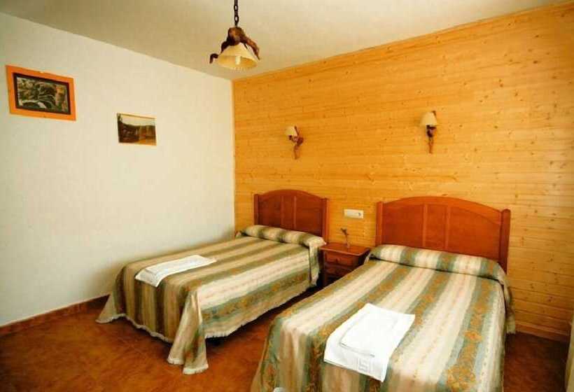 Номер Стандарт, Hostal Río Mundo