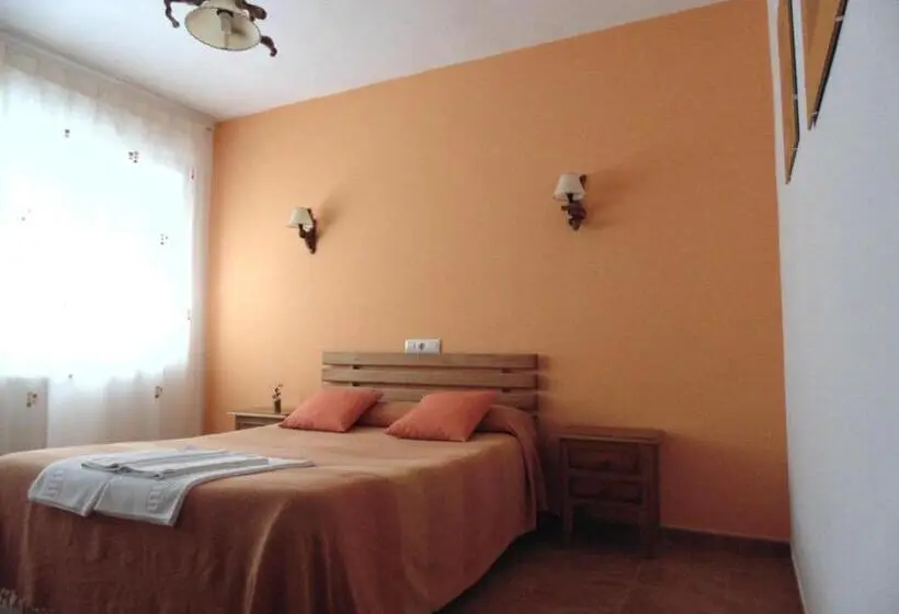 اتاق استاندارد, Hostal Río Mundo