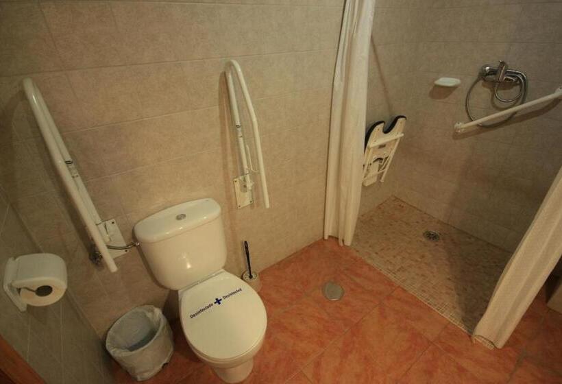 Номер Стандарт, Hostal Río Mundo