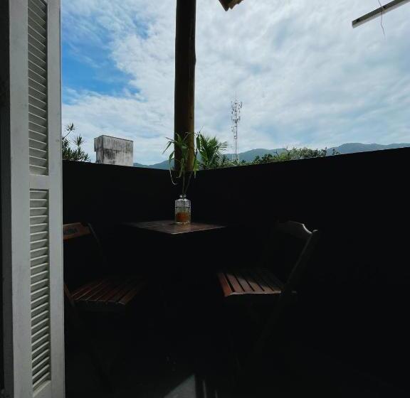 سوئیت با بالکن, Hostel Caiçara   Maresias