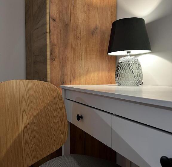 اتاق عادی, Genova Liberty