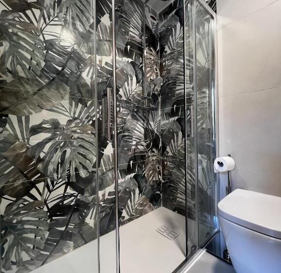 اتاق سوپریور با چشم‌انداز شهر, Genova Liberty