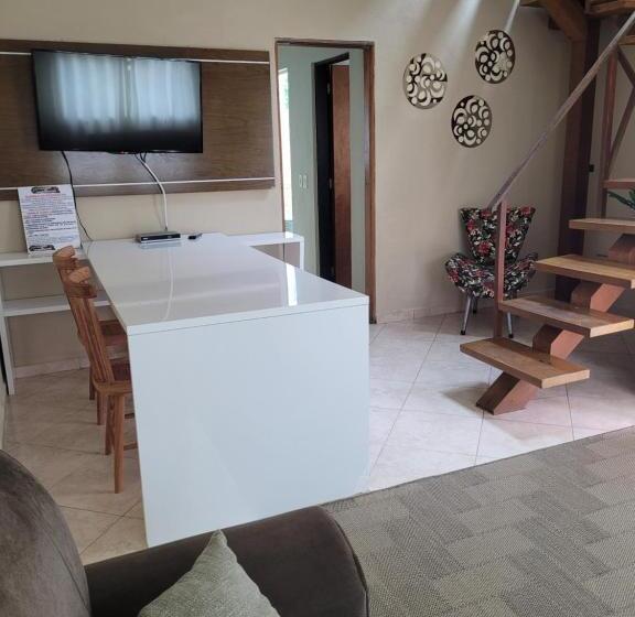 סטודיו משפחתי, Mares De Camburizinho