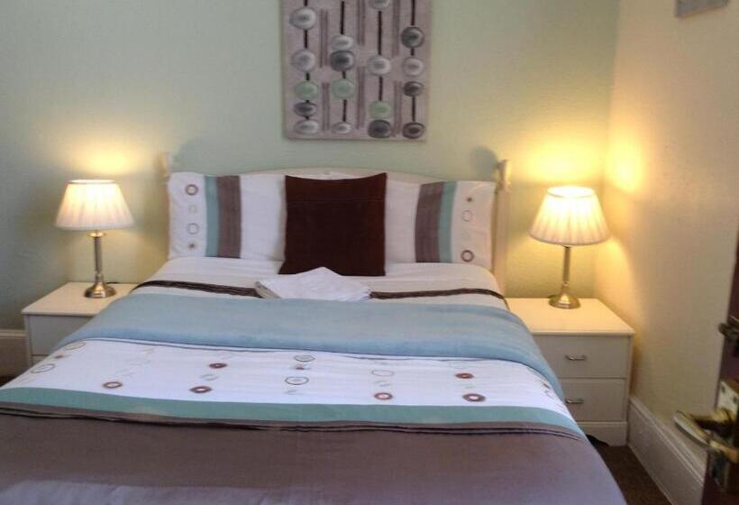 اتاق استاندارد, Citadel House