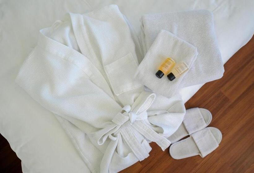 Suite Familiar, Winner Sriracha Serviced Apartment