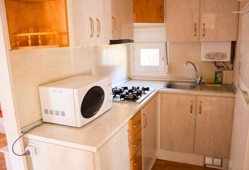 منزل غرفتين نوم, Camping La Ardilla Roja