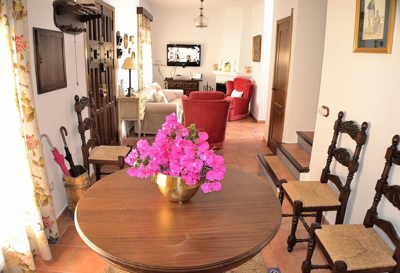 Дом 4 Спальни, Casa Azul