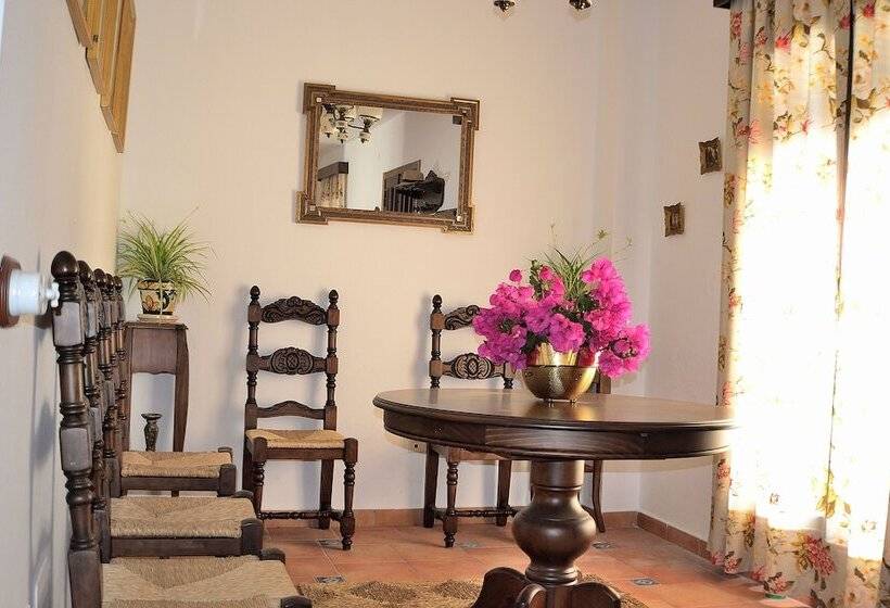 Дом 4 Спальни, Casa Azul